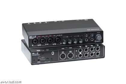 Yamaha Steinberg UR44C USB Audio Interface (UR-44C)
